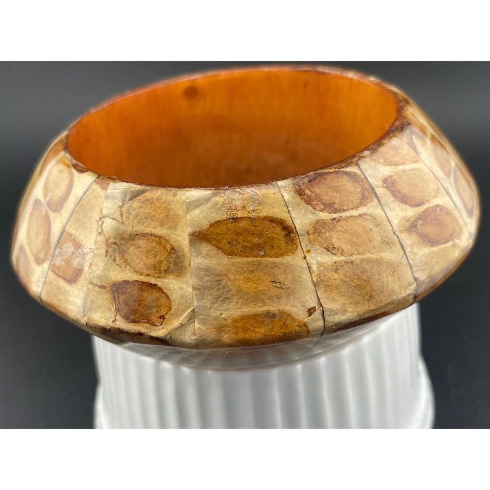 VTG KJL Capiz Shell Mosaic Bangle Bracelet Kenneth Jay Lane Wide Tortoiseshell - Picture 7 of 14
